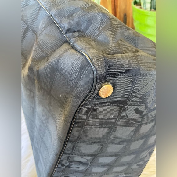 🔥🔥Chanel Travel Ligne Tote Bag with UNBRANDED BAG INSERT - Picture 8 of 15